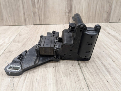 12-19 OEM BMW F22 F30 F32 F34 F36 F80 F82 F83 External Ignition Base Distributor