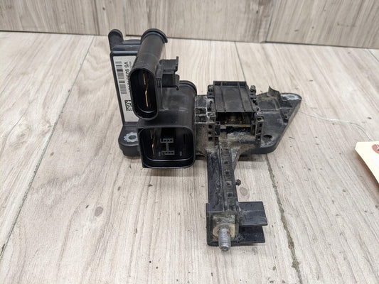 12-19 OEM BMW F22 F30 F32 F34 F36 F80 F82 F83 External Ignition Base Distributor