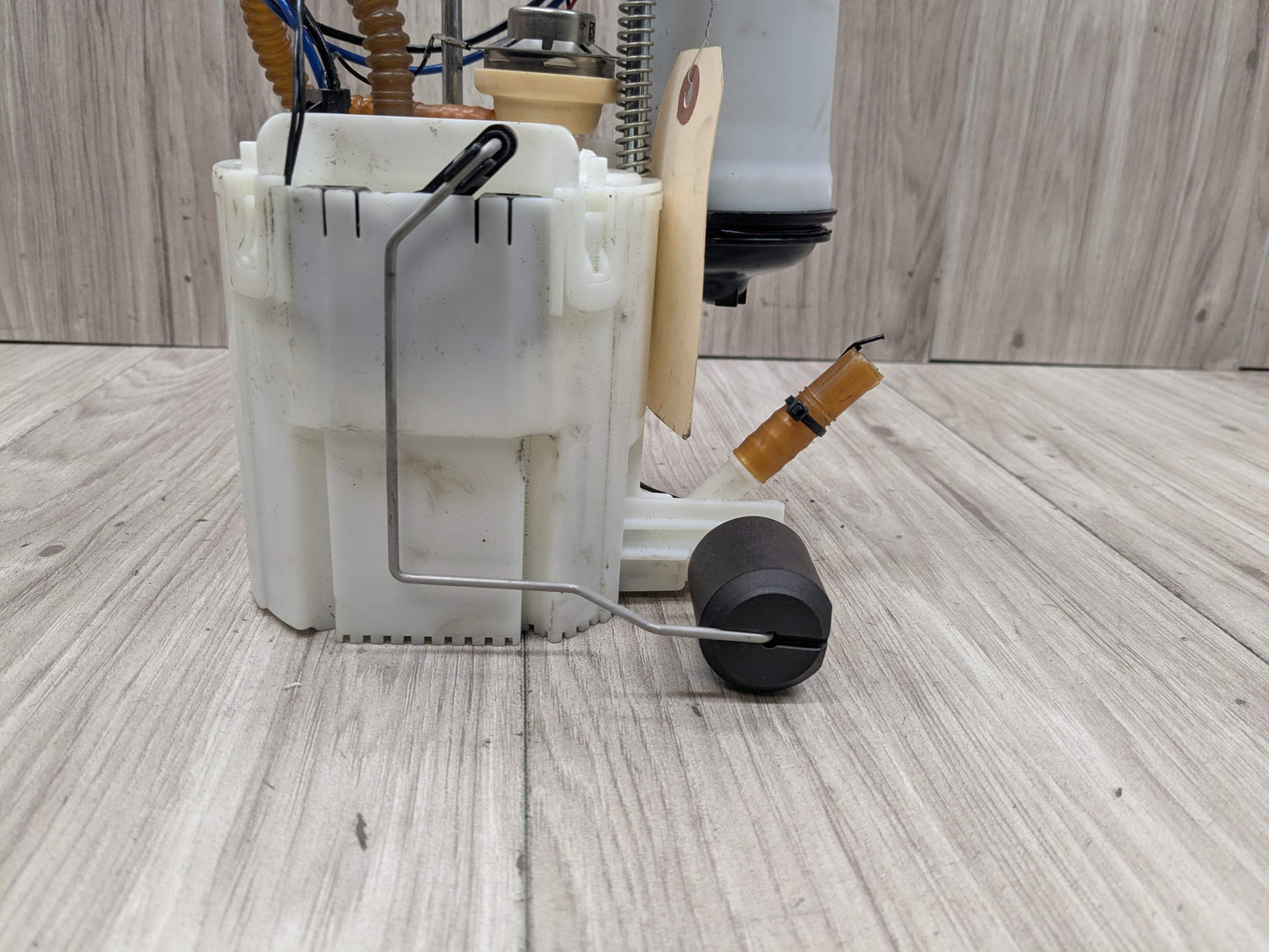 12-16 OEM BMW F23 F30 F32 F33 F34 F36 F87 Gas Fuel Tank Sending Pump Unit