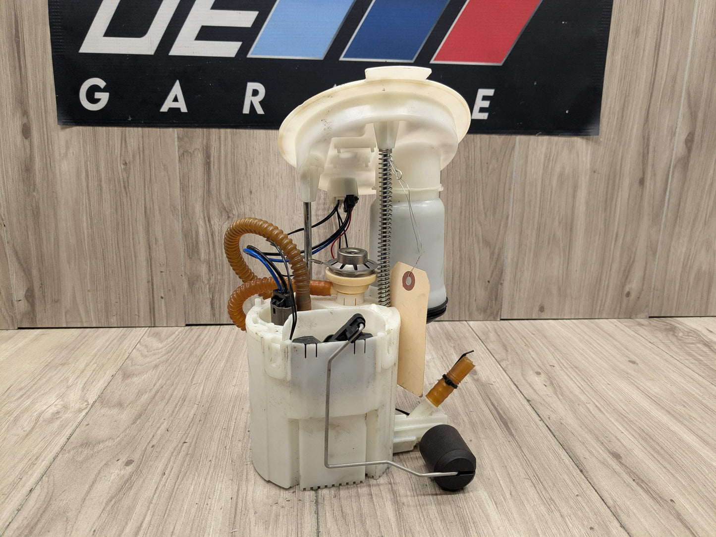 12-16 OEM BMW F23 F30 F32 F33 F34 F36 F87 Gas Fuel Tank Sending Pump Unit