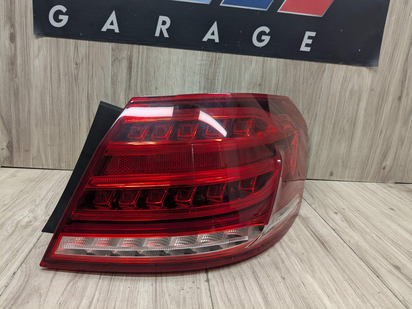 14-16 OEM Mercedes W212 E350 E550 Sedan Right Passenger Side Outer LED Taillight