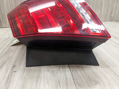 14-16 OEM Mercedes W212 E350 E550 Sedan Right Passenger Side Outer LED Taillight
