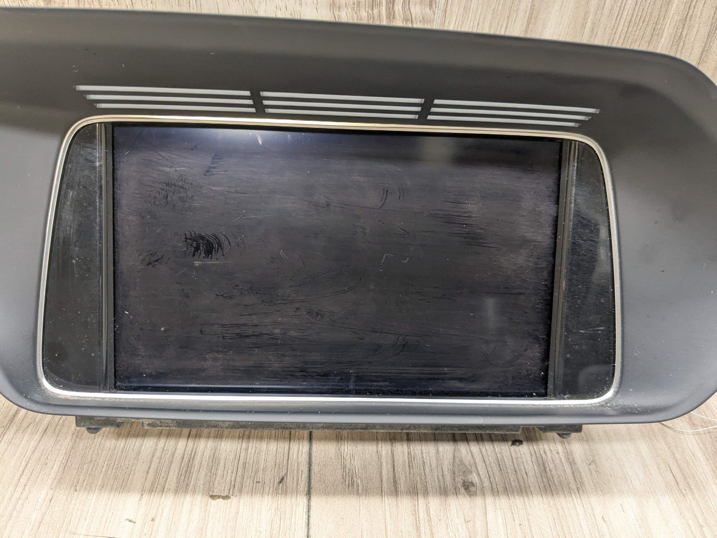 14-16 OEM Mercedes W212 E350 E550 Front Dash Central Display Screen w/ Trim