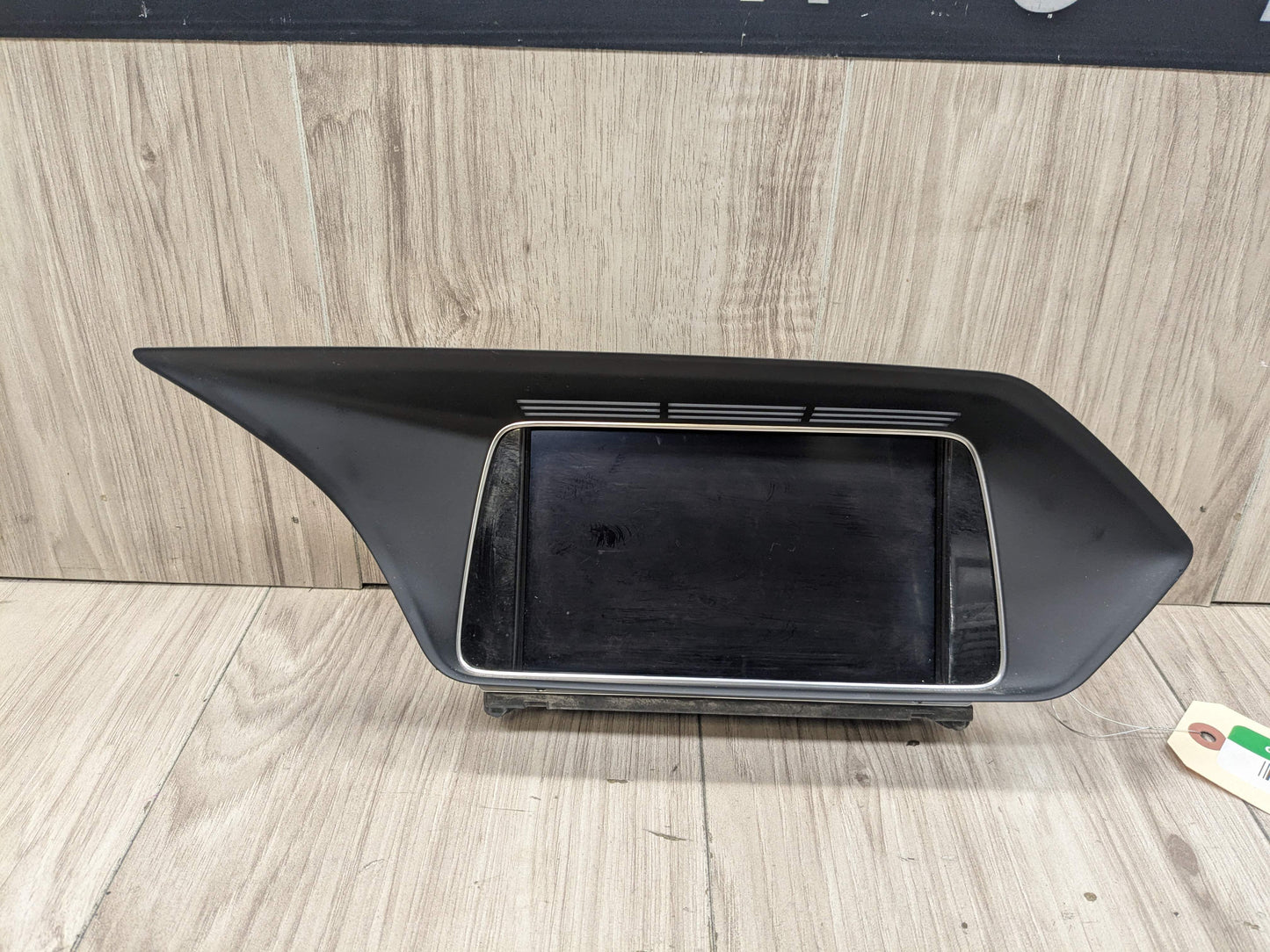 14-16 OEM Mercedes W212 E350 E550 Front Dash Central Display Screen w/ Trim