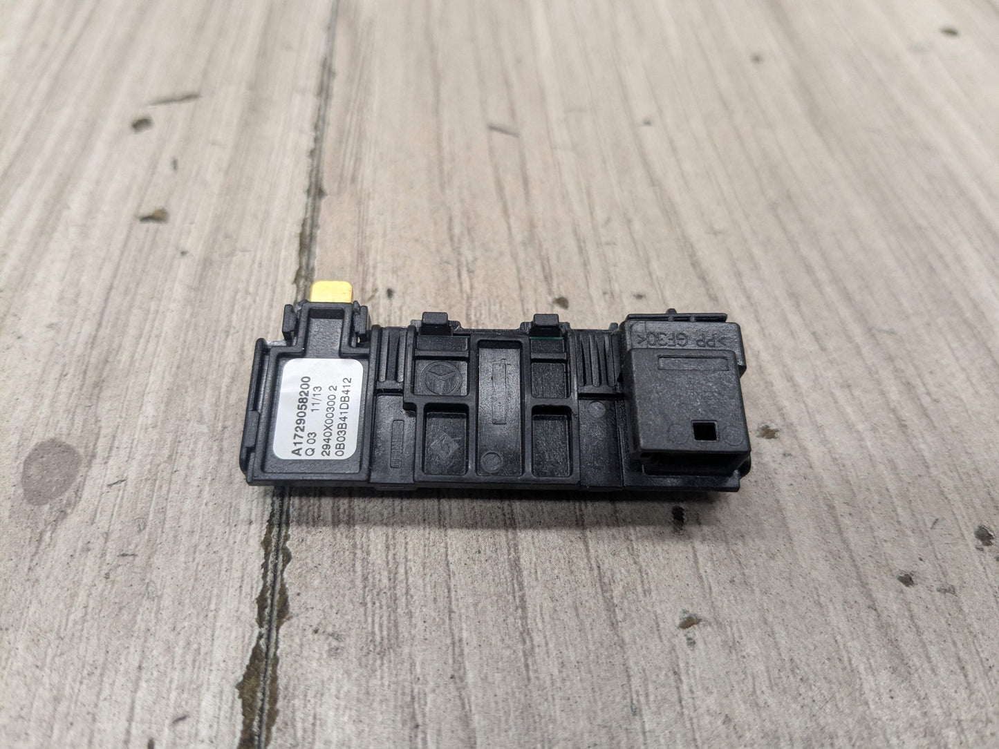 OEM Mercedes W204 C207 W166 W212 Windshield Temperature Humidity Sensor Module
