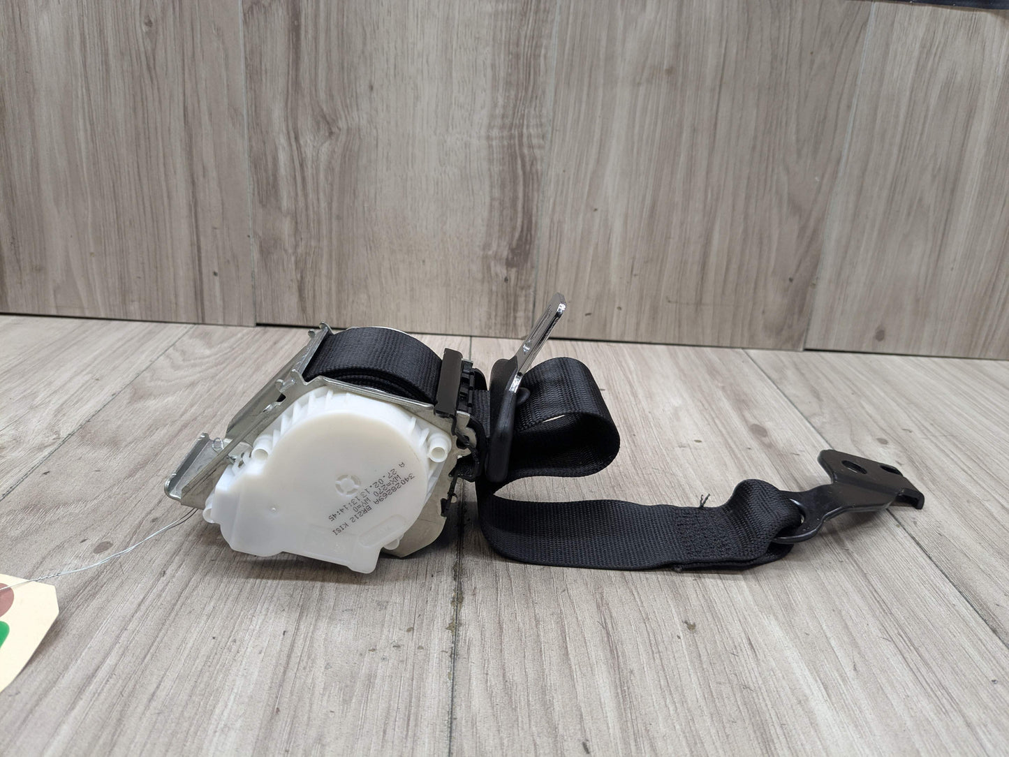 10-16 OEM Mercedes W207 W212 E350 E550 Rear Center Seat Belt Retractor