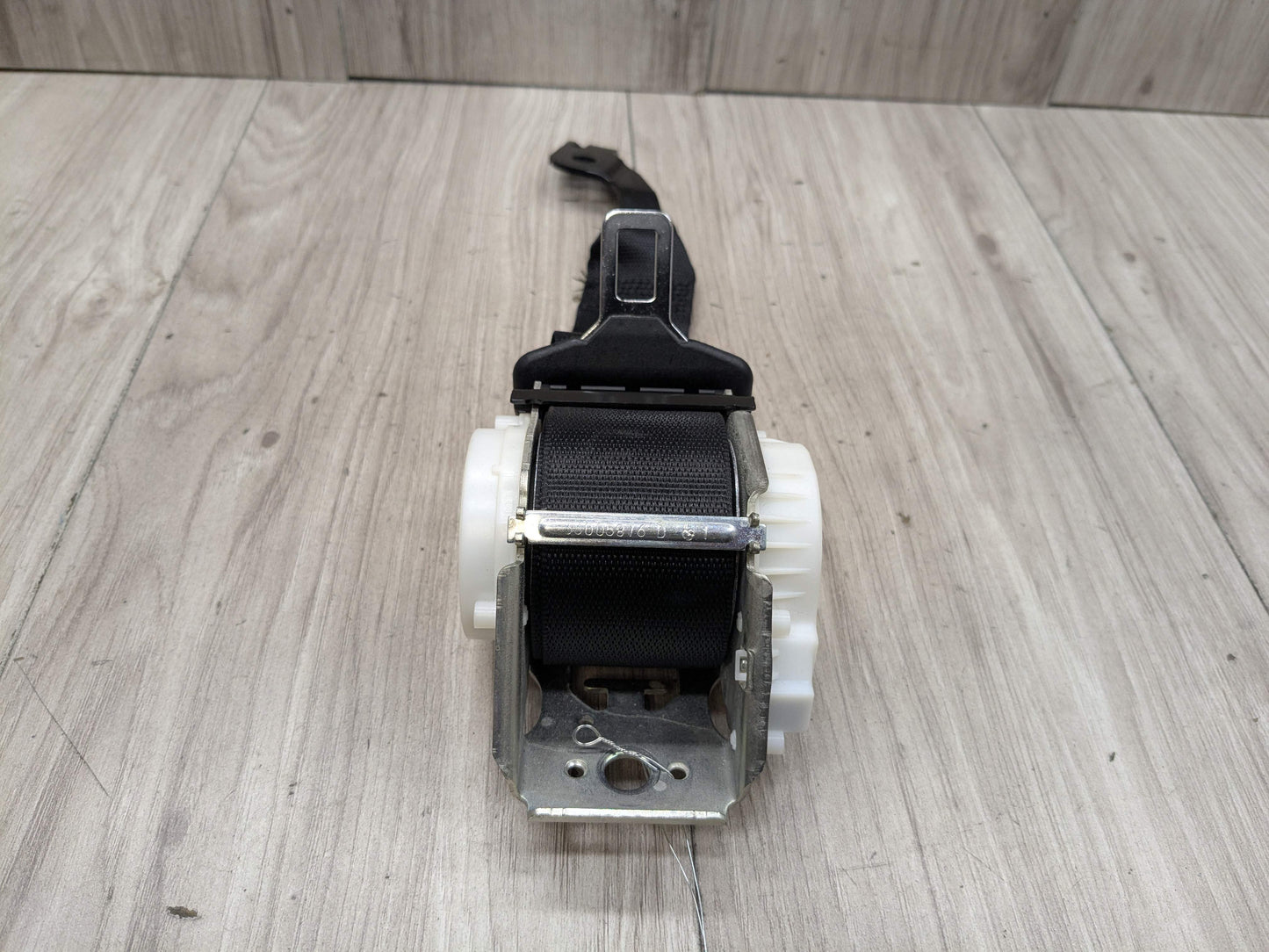 10-16 OEM Mercedes W207 W212 E350 E550 Rear Center Seat Belt Retractor