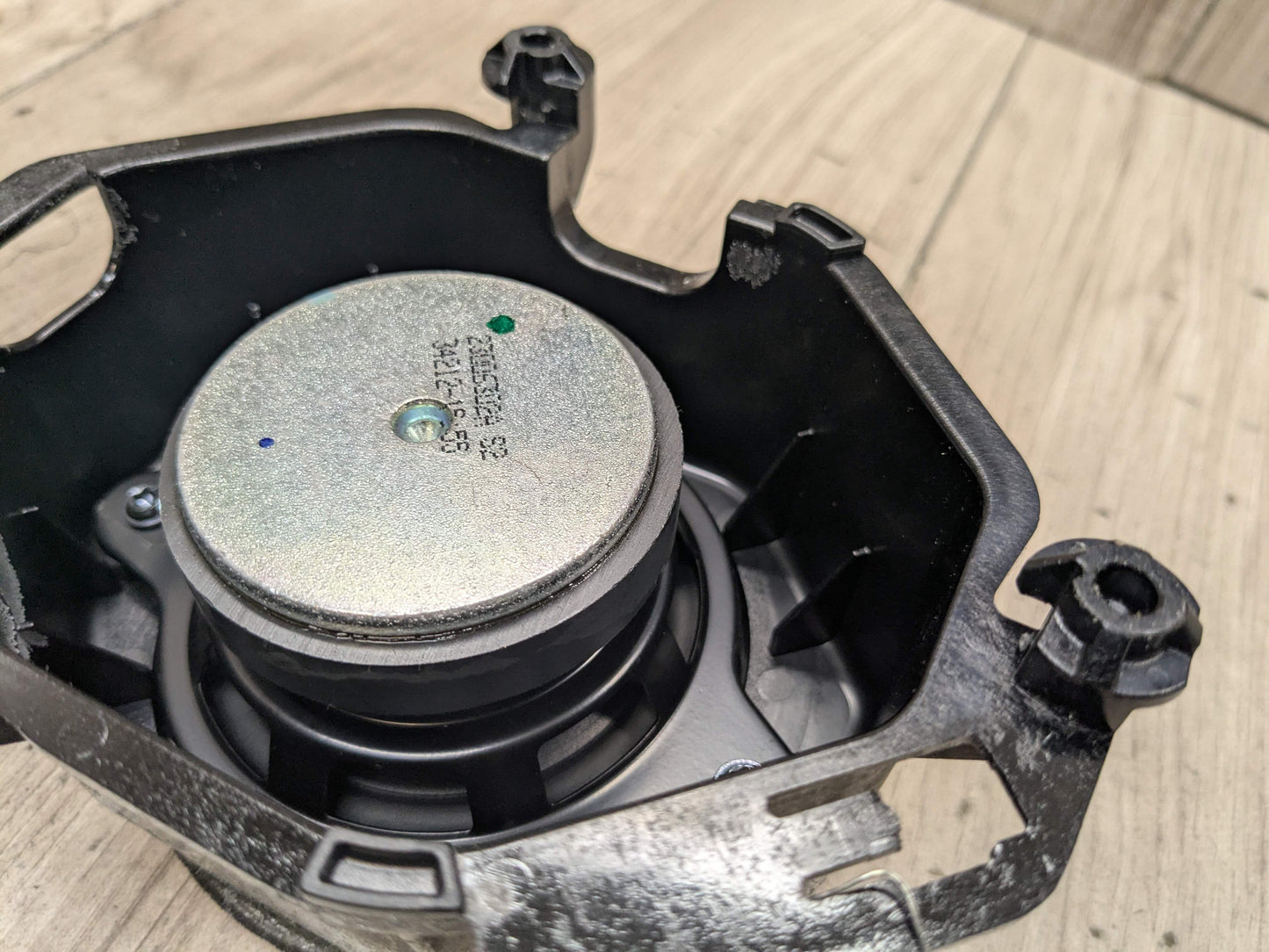 OEM Mercedes W212 E350 E400 E550 Rear Interior Rear Deck Shelf Speaker Logic 7