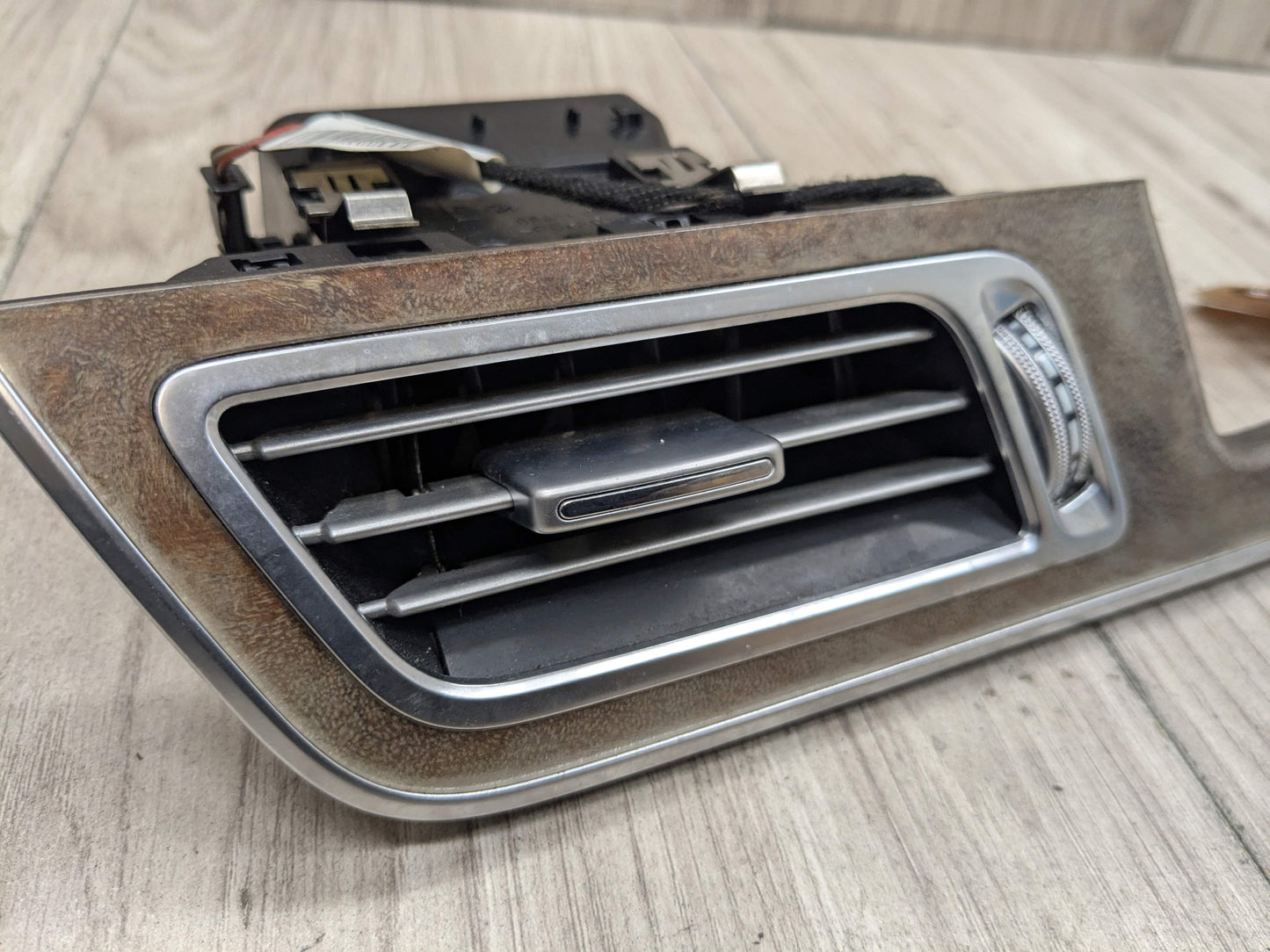 14-16 OEM Mercedes W212 E350 E550 Front Left Dash Dashboard AC Air Vent Grille