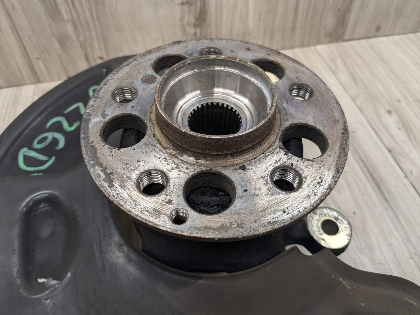 OEM Mercedes W212 E350 E550 Rear Left Driver Hub Knuckle Bearing Carrier