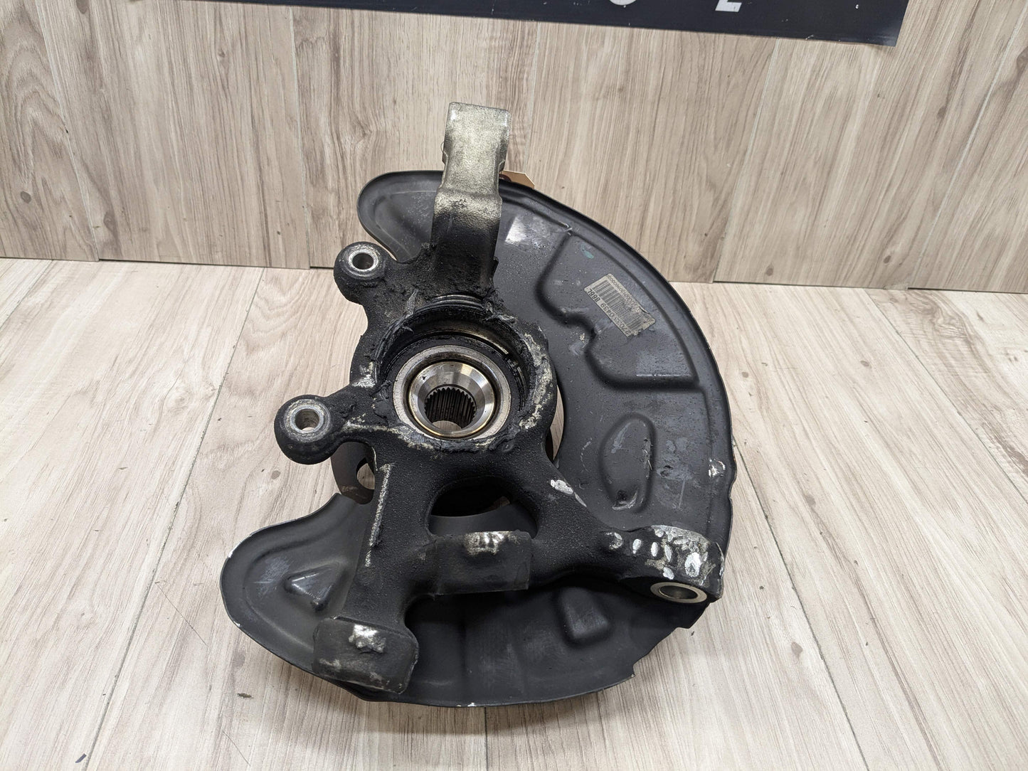 OEM Mercedes W212 E350 E550 Rear Left Driver Hub Knuckle Bearing Carrier