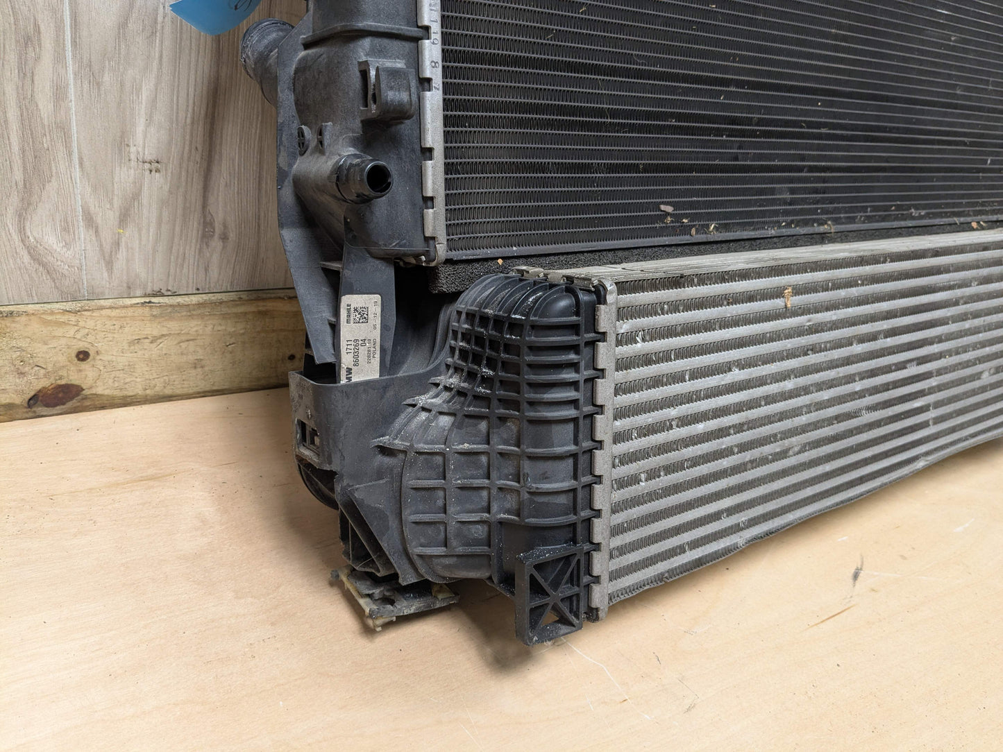 16-23 OEM BMW F39 F48 X1 X2 Radiator Cooling Fan Motor Shroud Assembly B46 850W