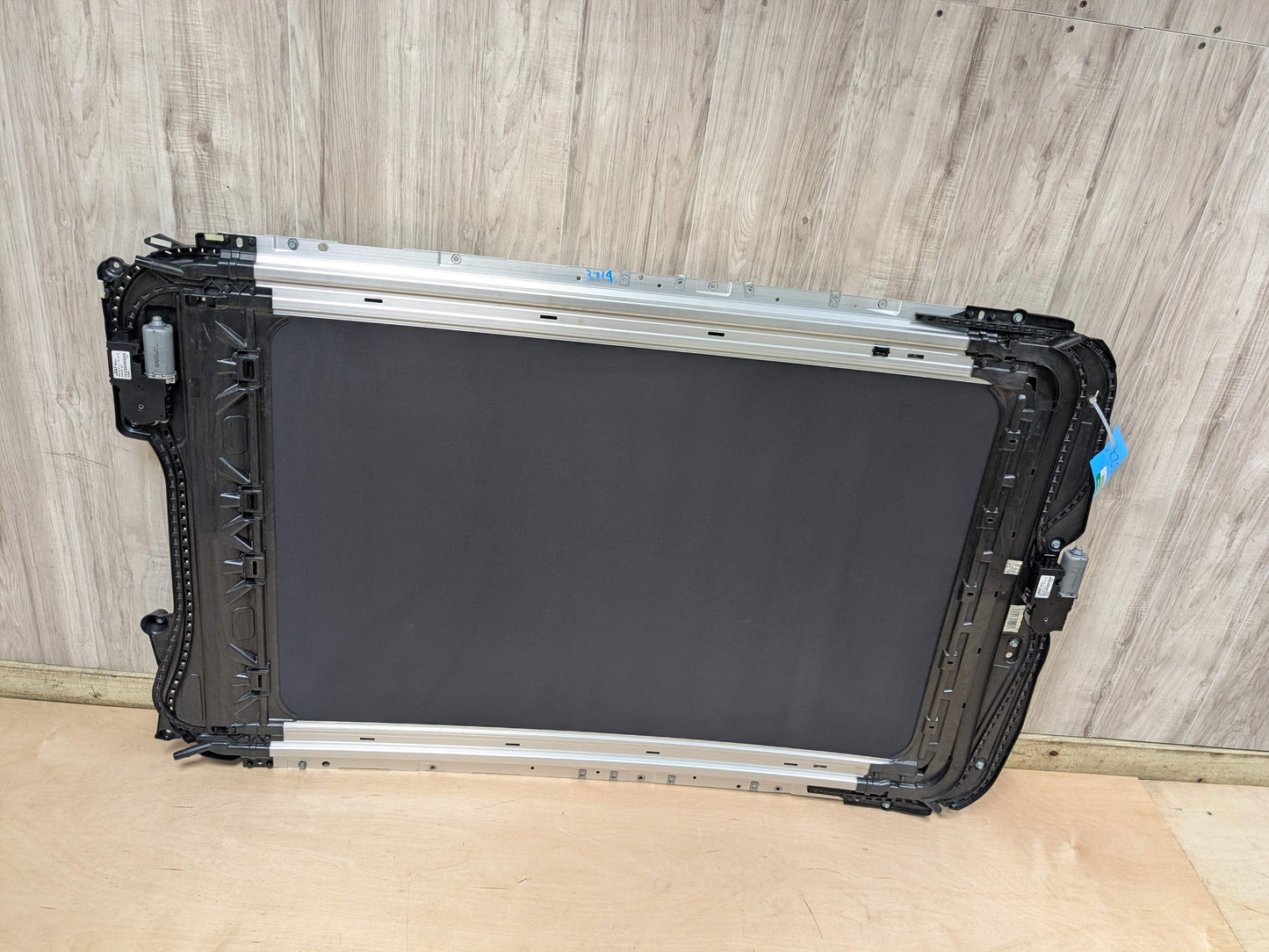 16-22 OEM BMW F48 X1 Upper Sunroof Sun Moon Roof Glass Panoramic Cover