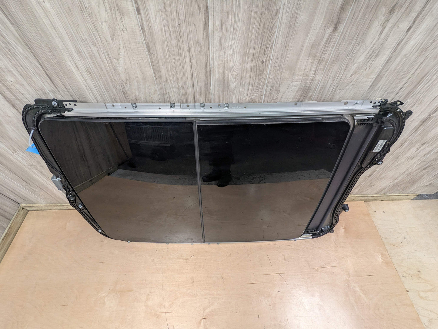 16-22 OEM BMW F48 X1 Upper Sunroof Sun Moon Roof Glass Panoramic Cover