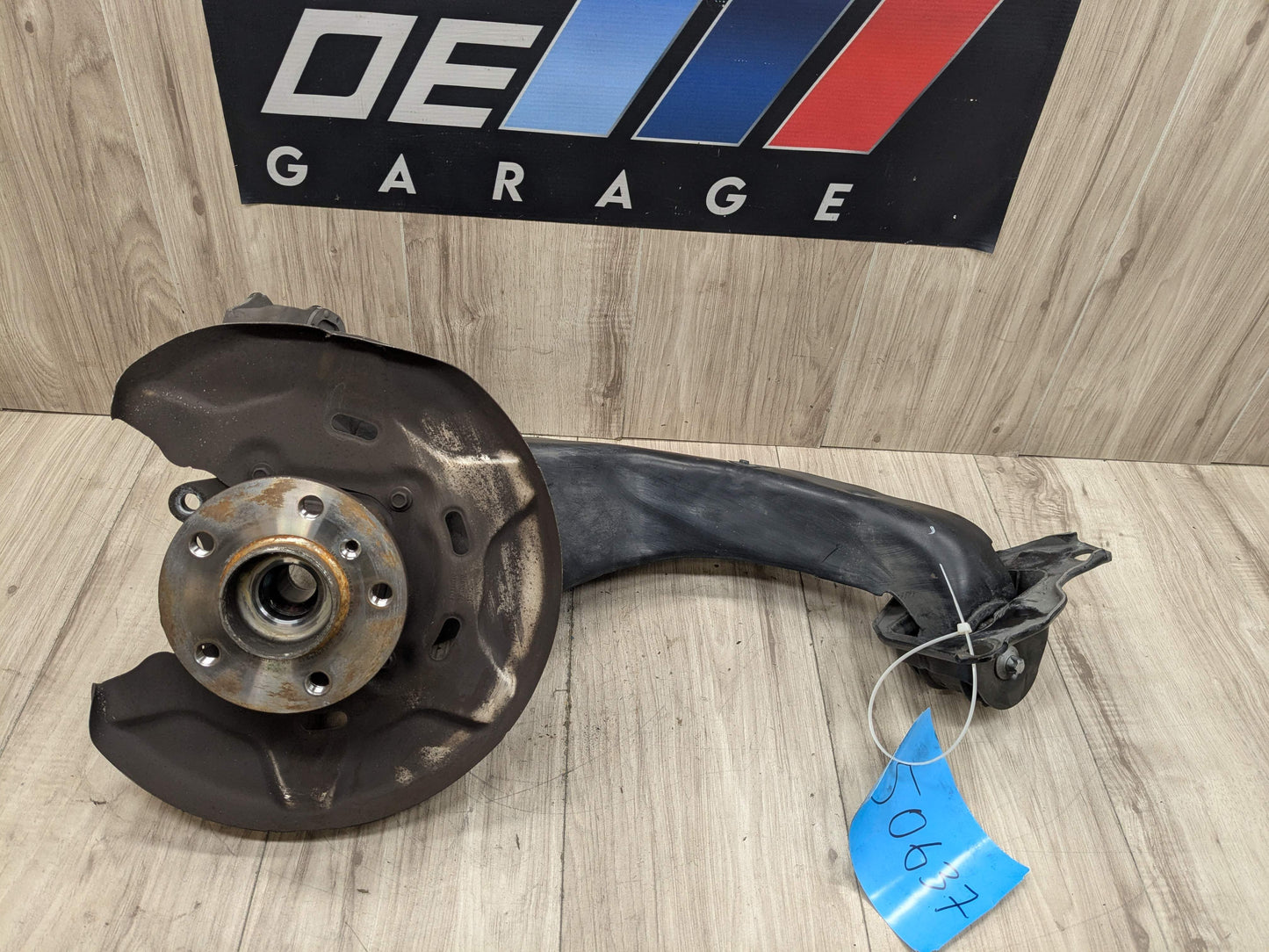 OEM BMW F39 F44 F48 X1 X2 Rear Left Driver Trailing Control Arm Knuckle Spindle
