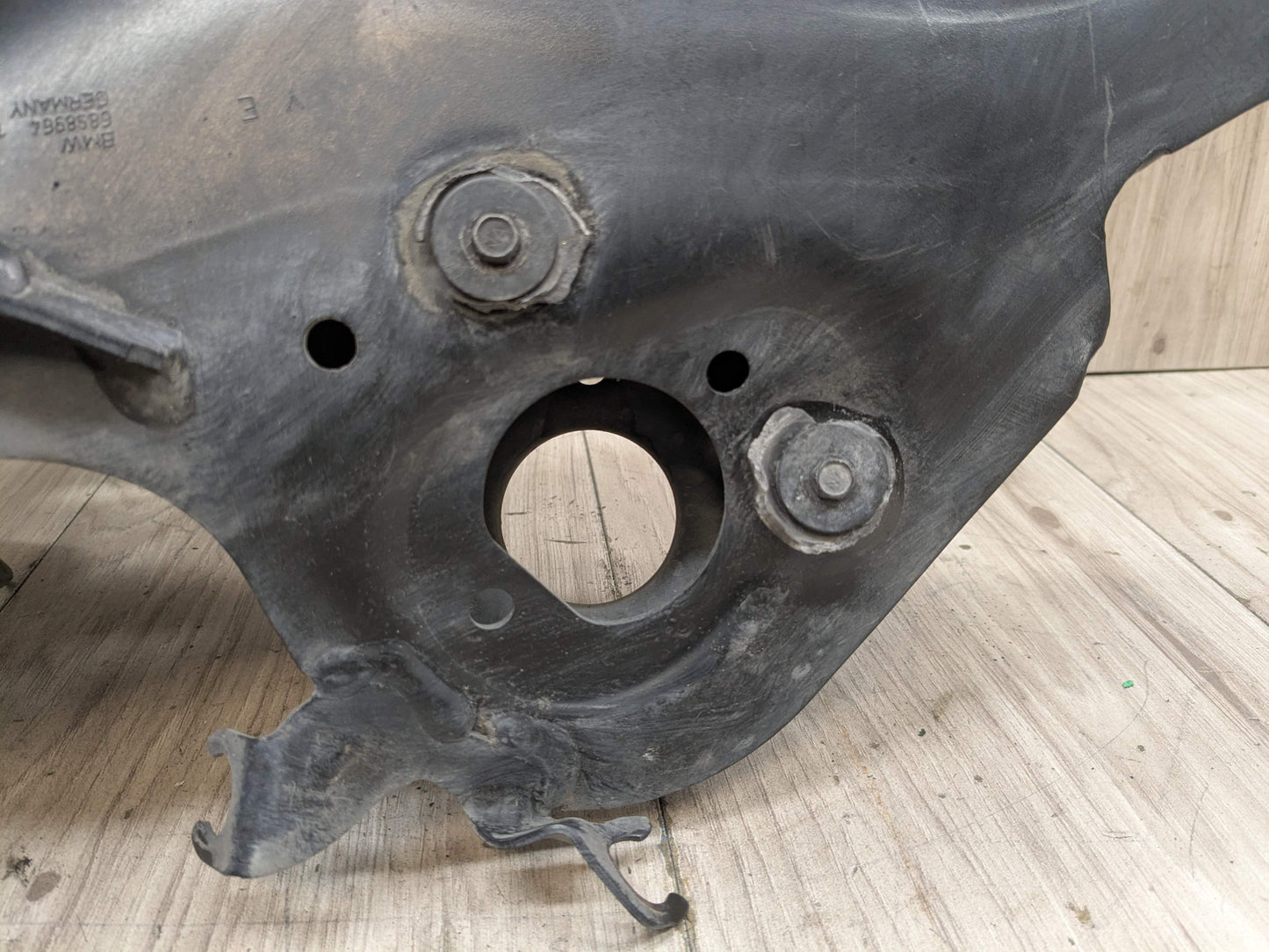 OEM BMW F39 F44 F48 X1 X2 Rear Right Passenger Control Arm Knuckle Spindle
