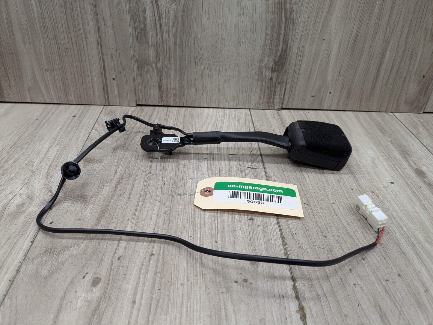 20-24 OEM BMW F44 228 M235 FRONT Left Driver or Right Passenger Seat Belt Buckle
