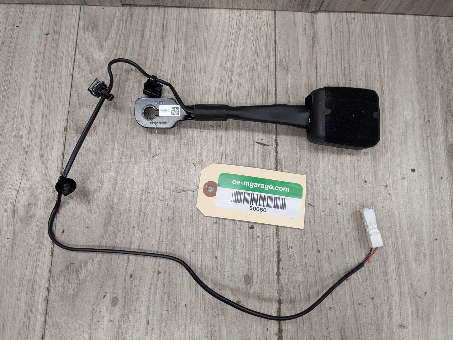 20-24 OEM BMW F44 228 M235 FRONT Left Driver or Right Passenger Seat Belt Buckle