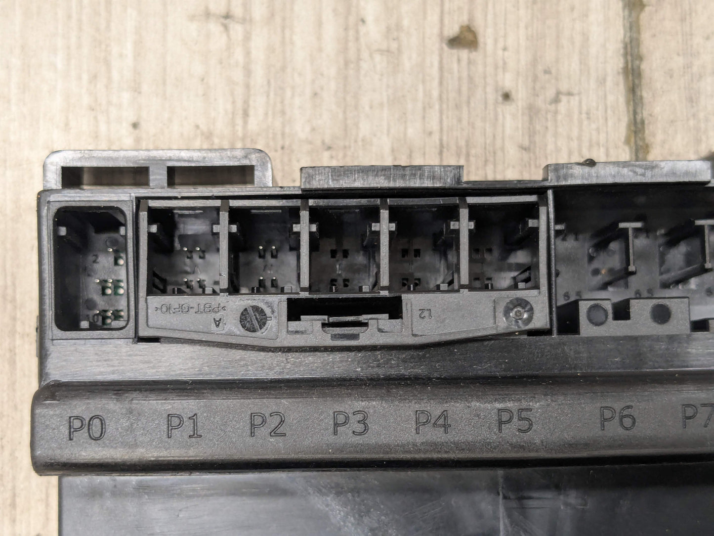 OEM BMW F44 F97 G01 G20 G30 Ethernet Distribution Power Fuse Relay Box Module