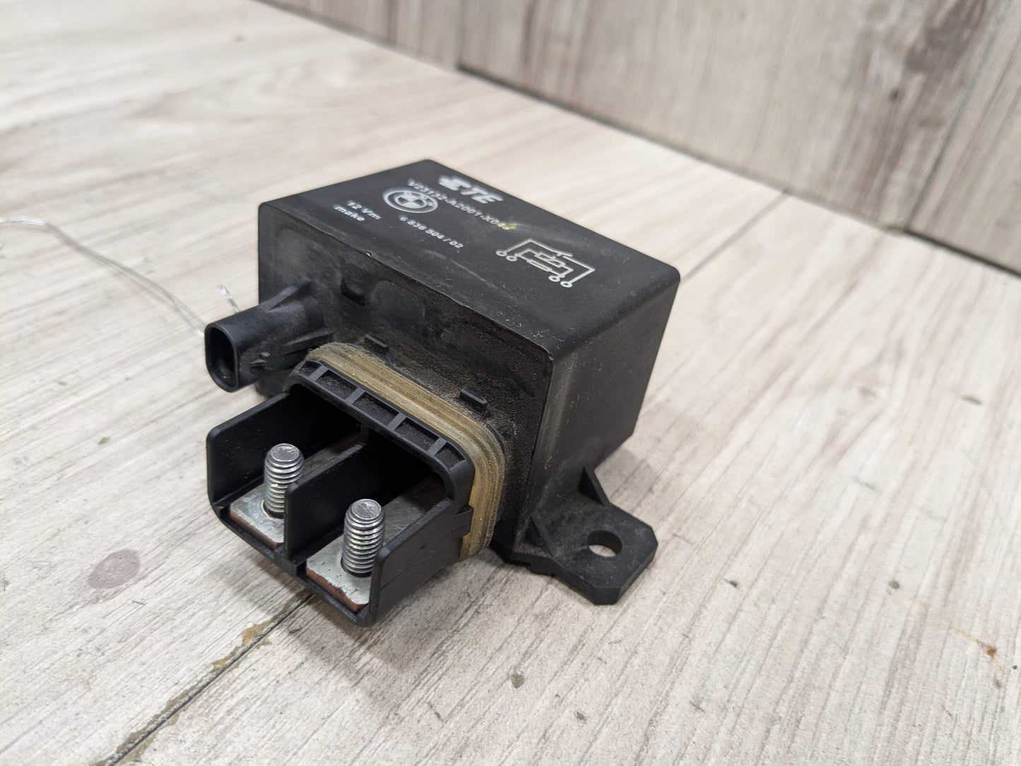 OEM BMW F23 F30 F44 F80 G01 G05 G12 G30 Cooling Fan Relay Control Module 130A