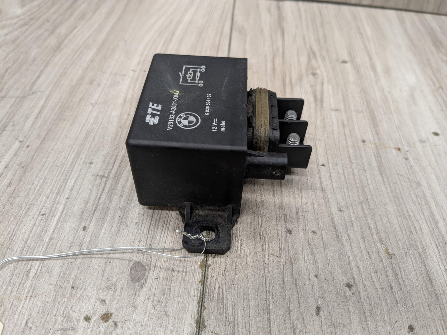OEM BMW F23 F30 F44 F80 G01 G05 G12 G30 Cooling Fan Relay Control Module 130A