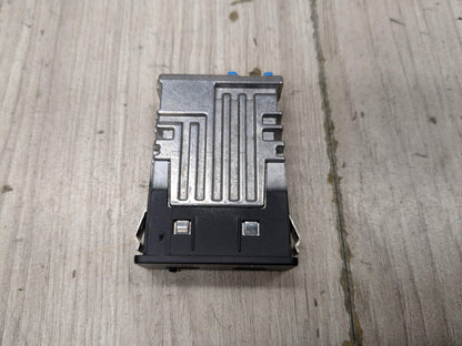 OEM BMW F48 F97 G01 G12 G20 G26 G30 USB Type C Socket Charger Port Connector