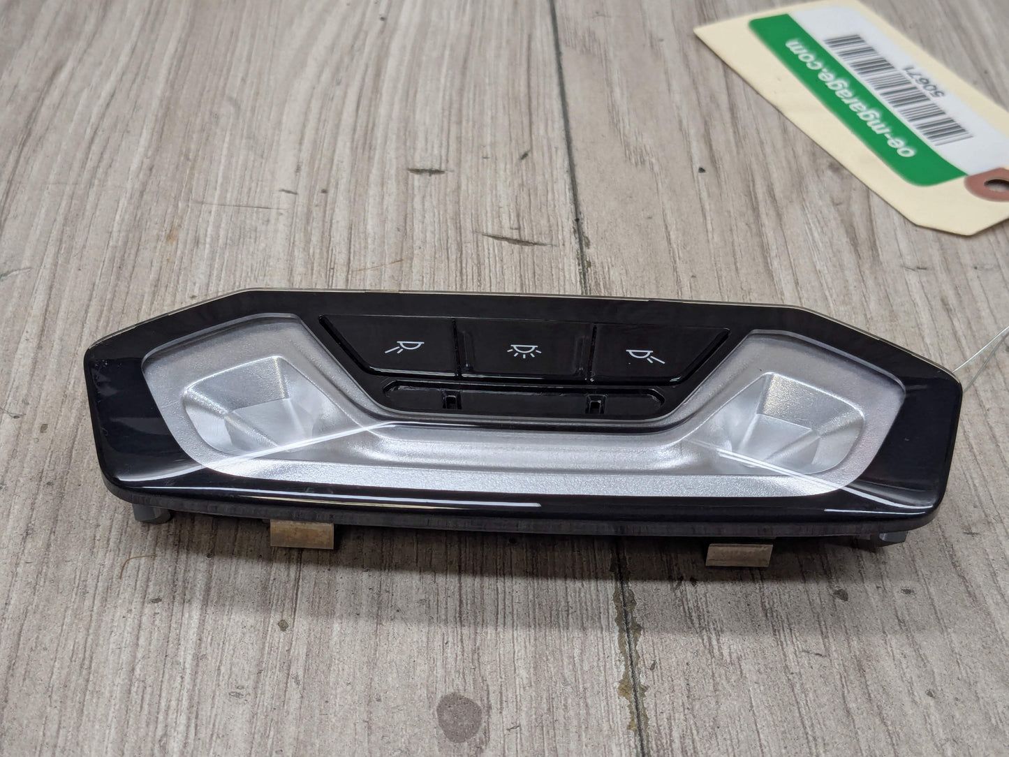 OEM BMW F44 G06 G20 G22 G26 G42 G80 G82 M3 M4 Rear Dome Reading Light LED Panel