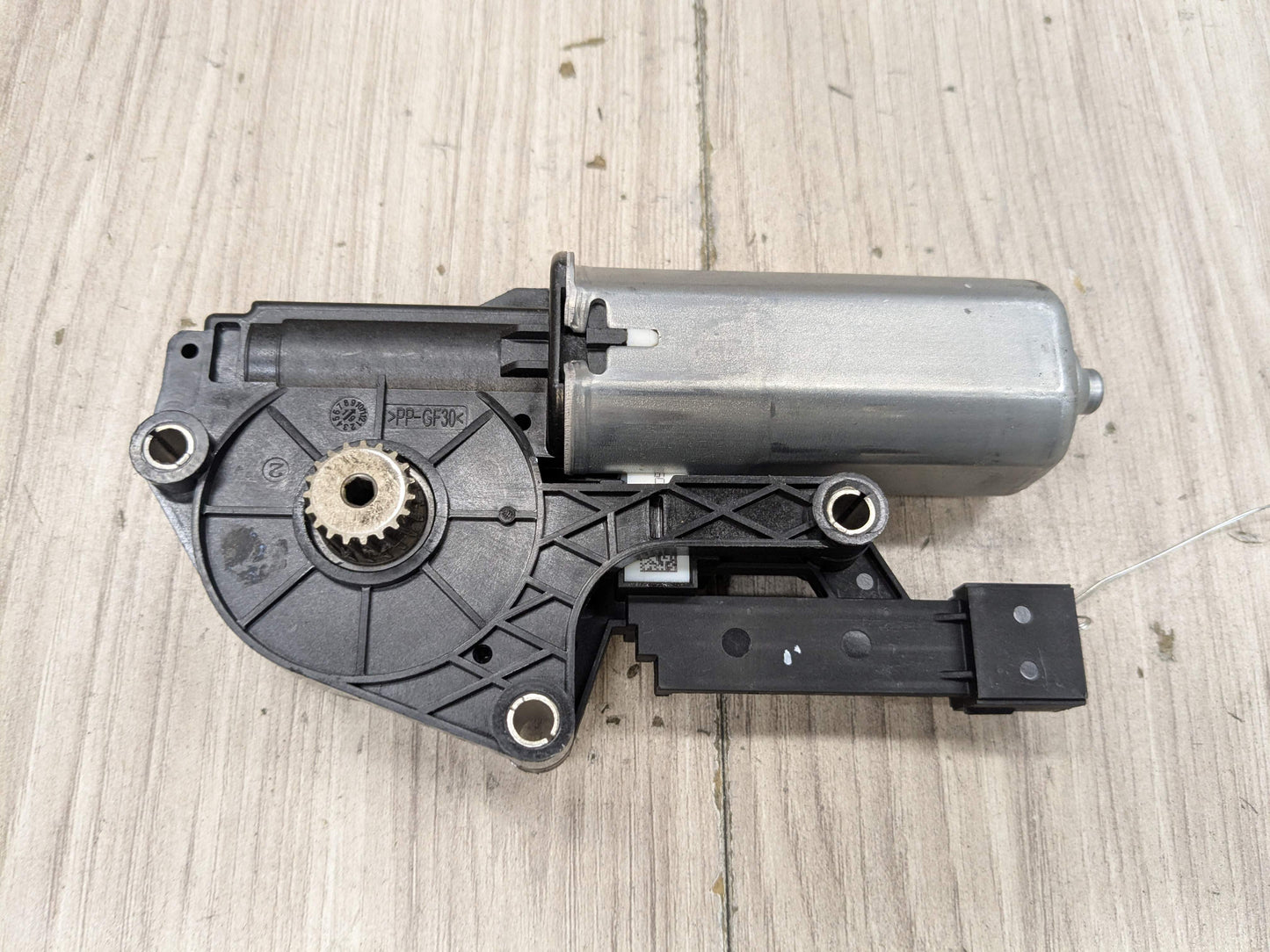 20-24 OEM BMW F44 F74 228 M235 Sun Shade Panoramic Roof Actuator Glass Motor