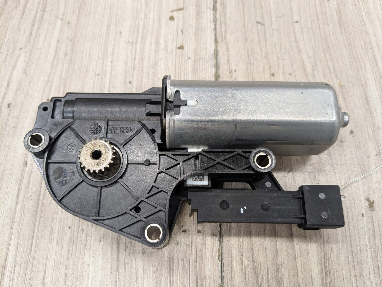 20-24 OEM BMW F44 F74 228 M235 Sun Shade Panoramic Roof Actuator Glass Motor