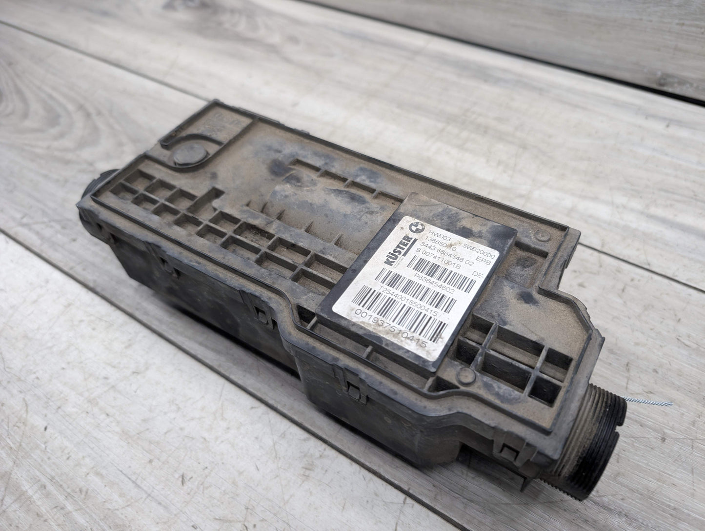 14-19 OEM BMW F15 F16 F85 F86 X5 X6 Emergency Parking Brake Actuator Unit Motor