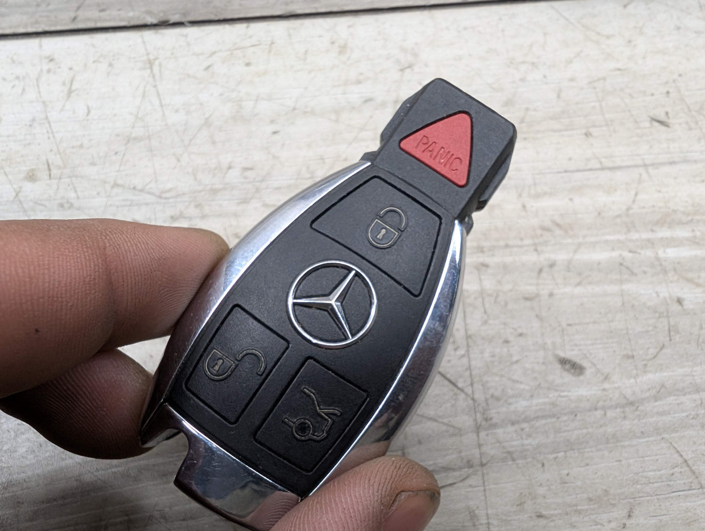 OEM Mercedes C207 W204 W212 C250 C350 E350 Ignition Switch Module w/ Key Fob SET