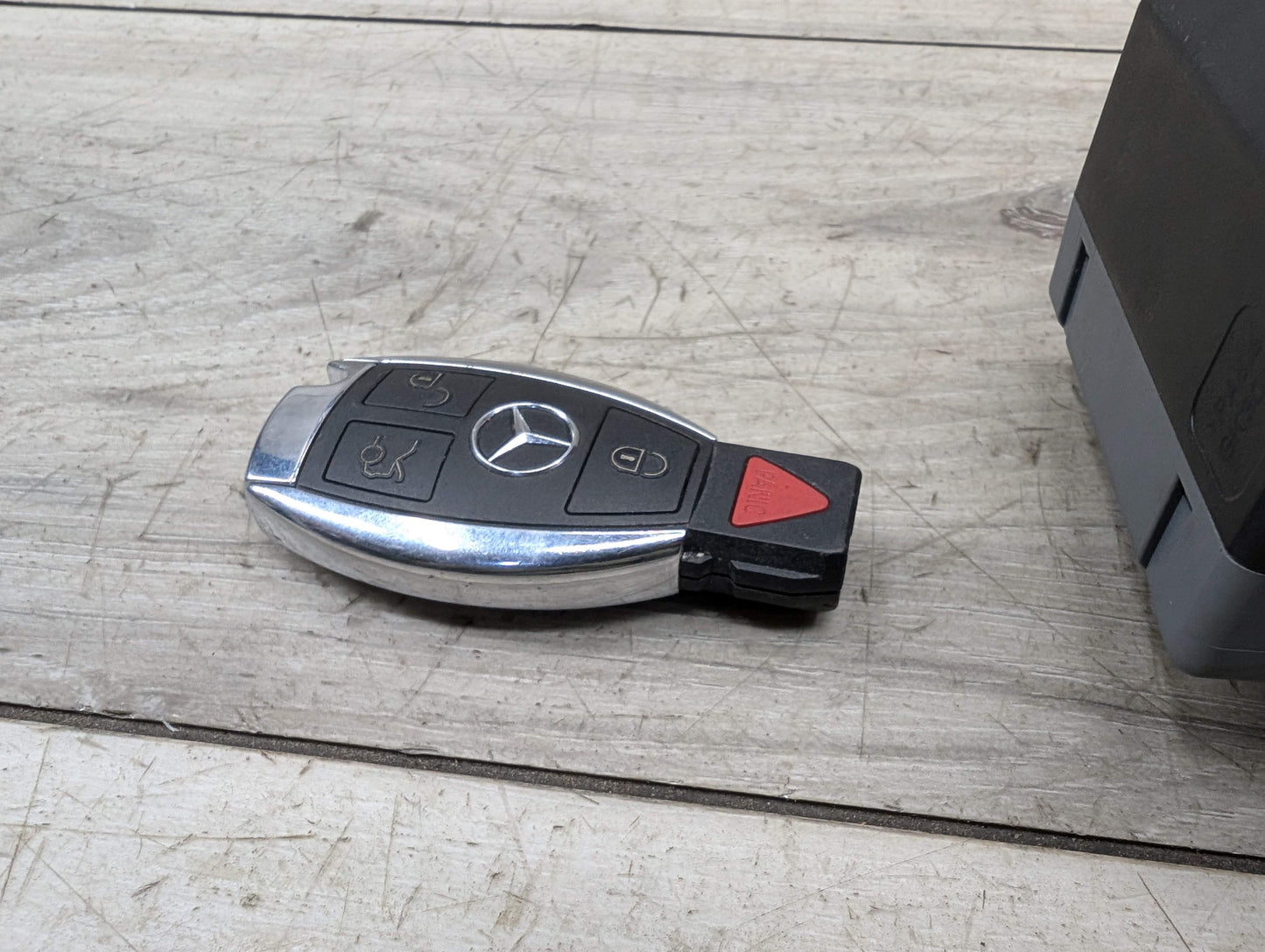 OEM Mercedes C207 W204 W212 C250 C350 E350 Ignition Switch Module w/ Key Fob SET