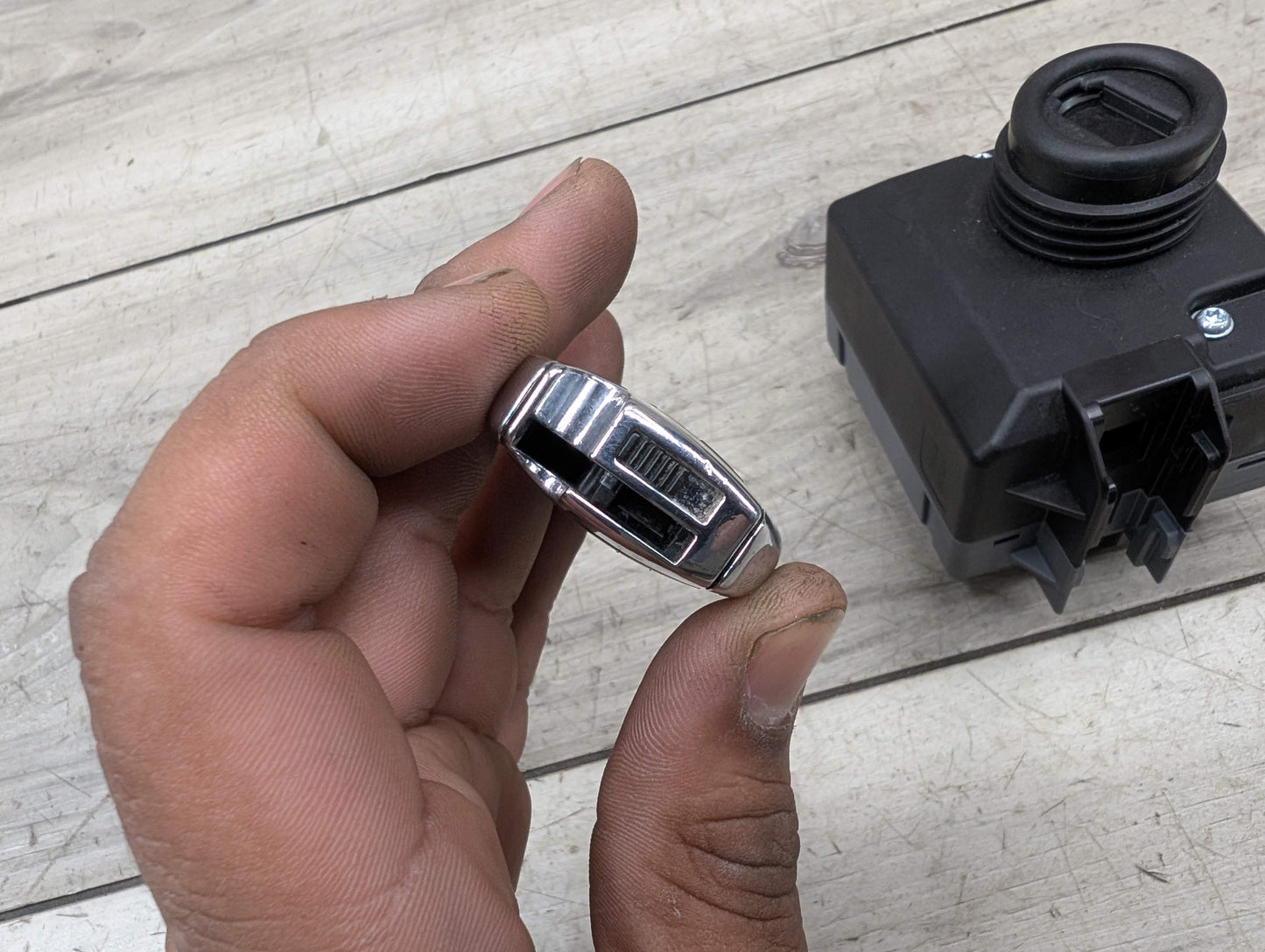 OEM Mercedes C207 W204 W212 C250 C350 E350 Ignition Switch Module w/ Key Fob SET