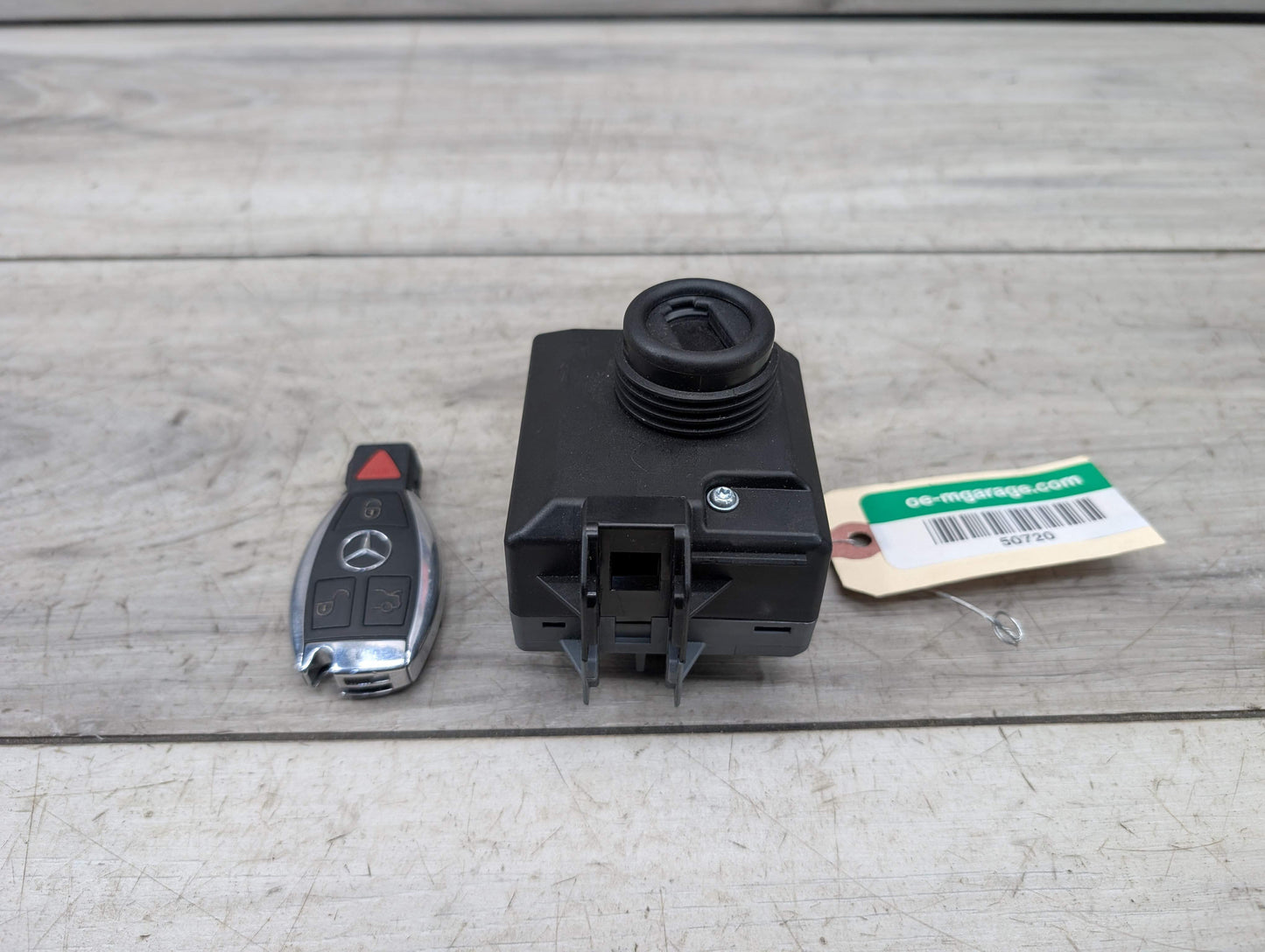 OEM Mercedes C207 W204 W212 C250 C350 E350 Ignition Switch Module w/ Key Fob SET