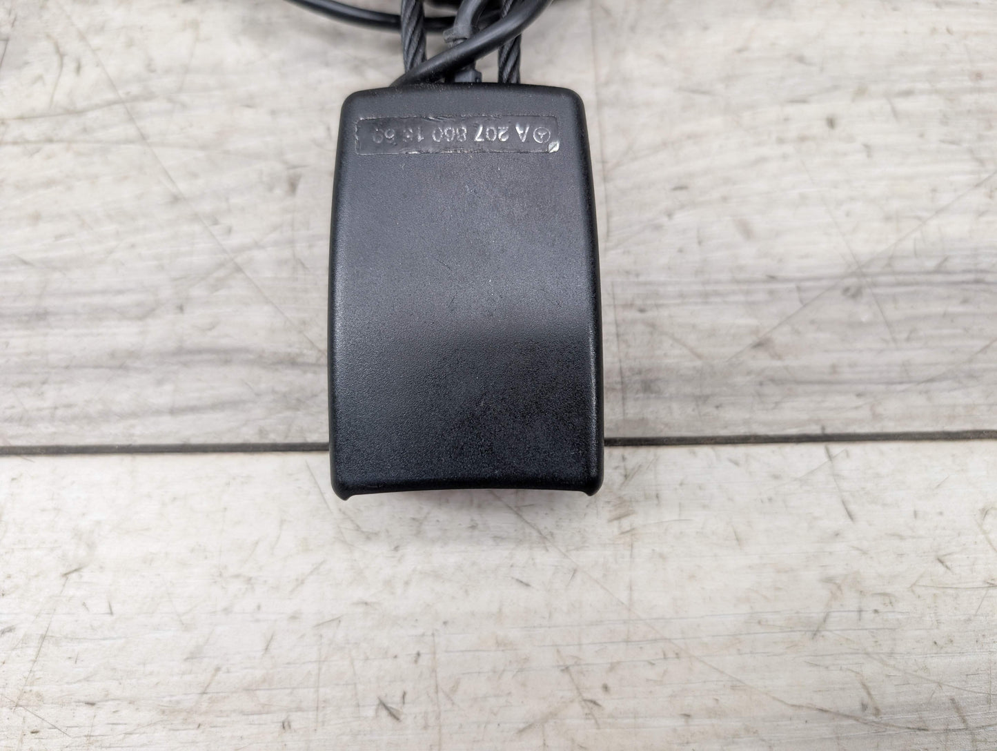 OEM Mercedes C207 W204 W207 E350 E550 Front Right Passenger Seat Belt Buckle