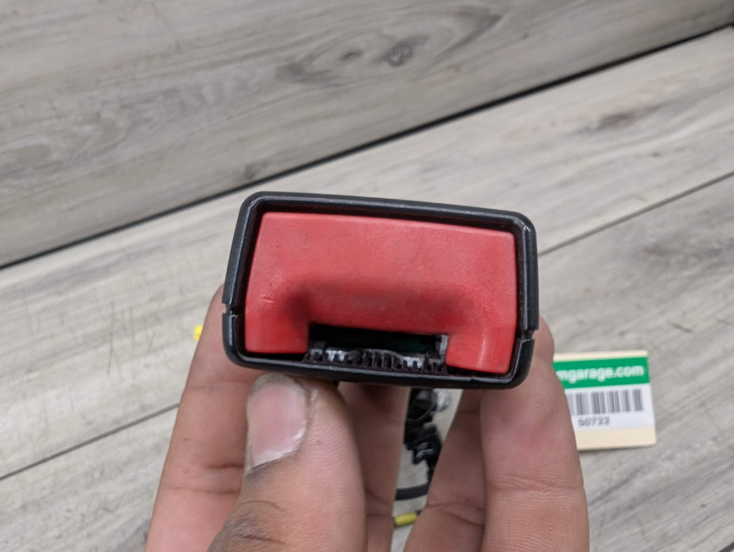 OEM Mercedes C207 W204 W207 E350 E550 Front Right Passenger Seat Belt Buckle