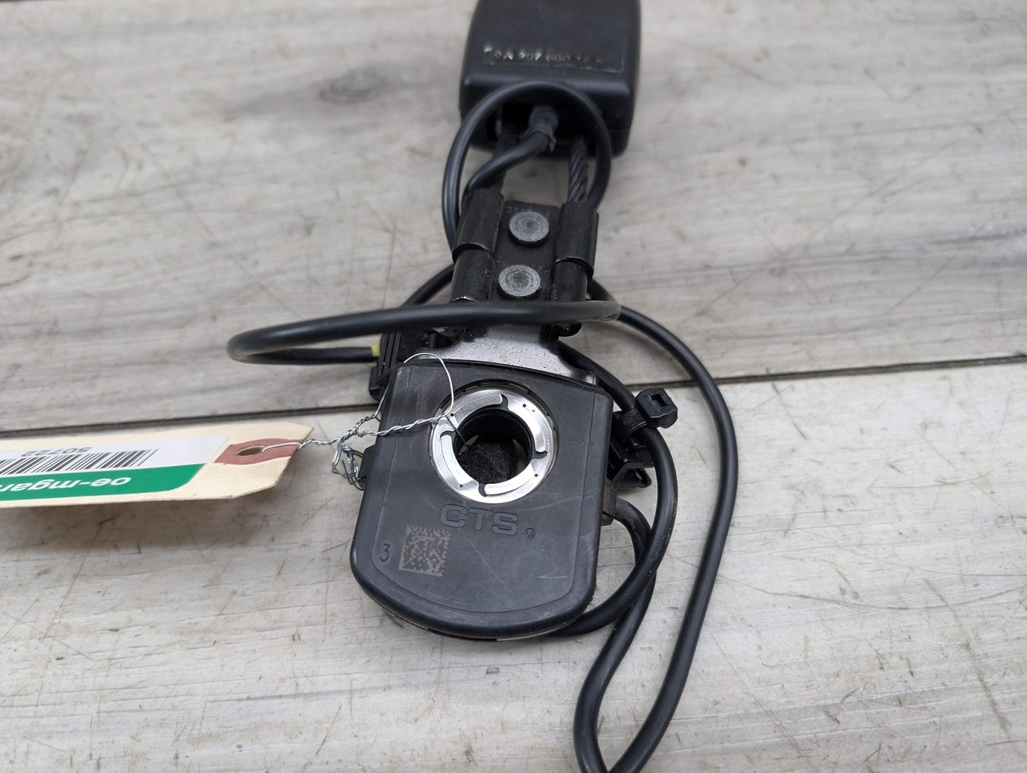 OEM Mercedes C207 W204 W207 E350 E550 Front Right Passenger Seat Belt Buckle