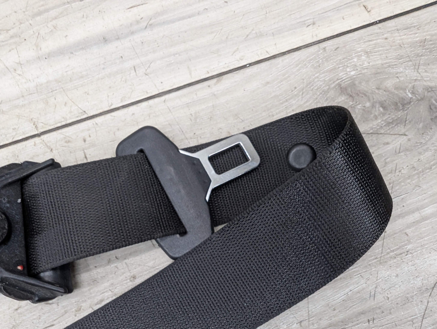 10-16 Mercedes A207 W207 Convertible Rear Left Driver Seat Belt Retractor Black