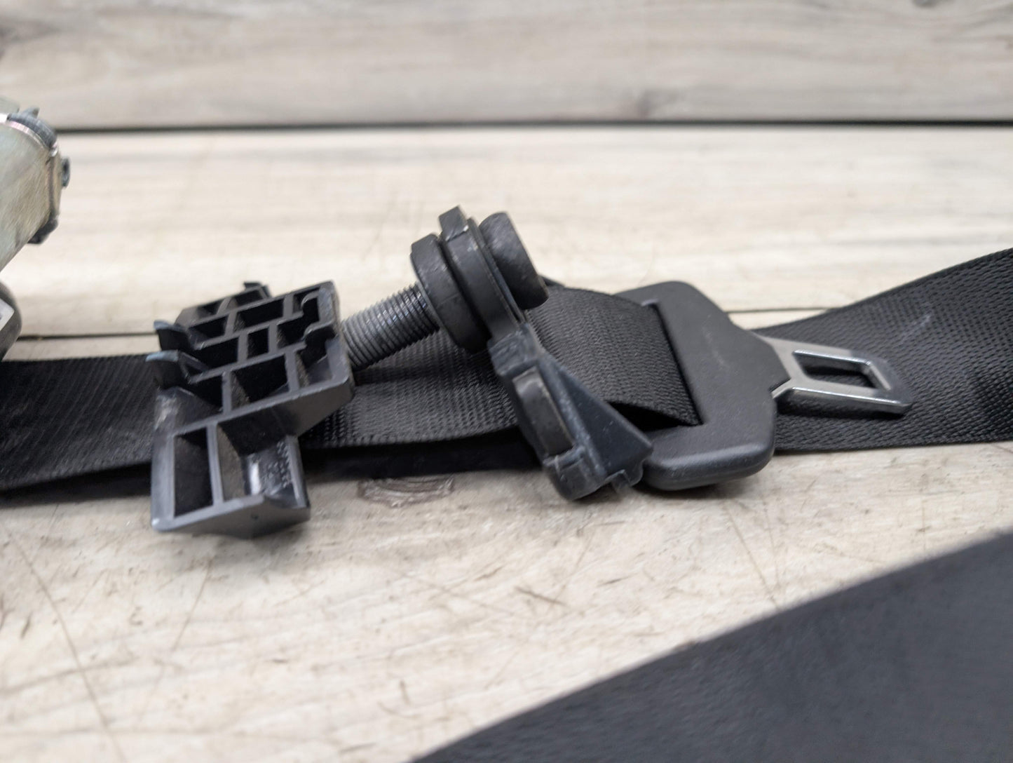 Mercedes A207 W207 Convertible Rear Right Passenger Seat Belt Retractor Black