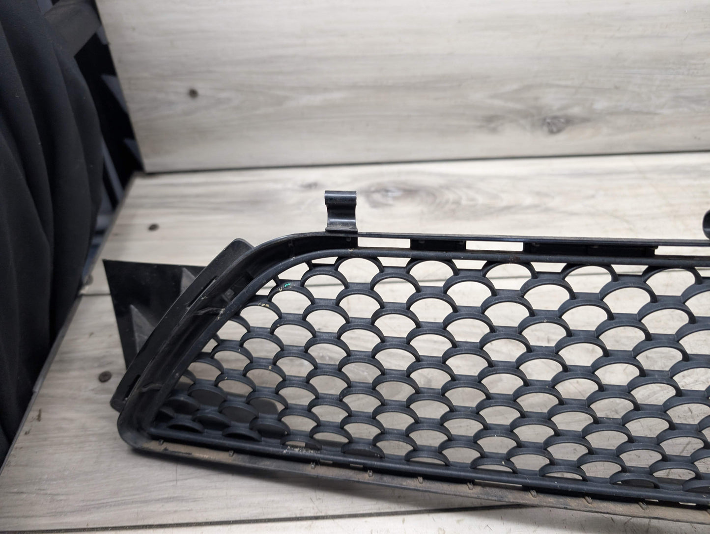 16-19 OEM BMW F48 X1 Front Bumper Lower Center Grille Trim Black