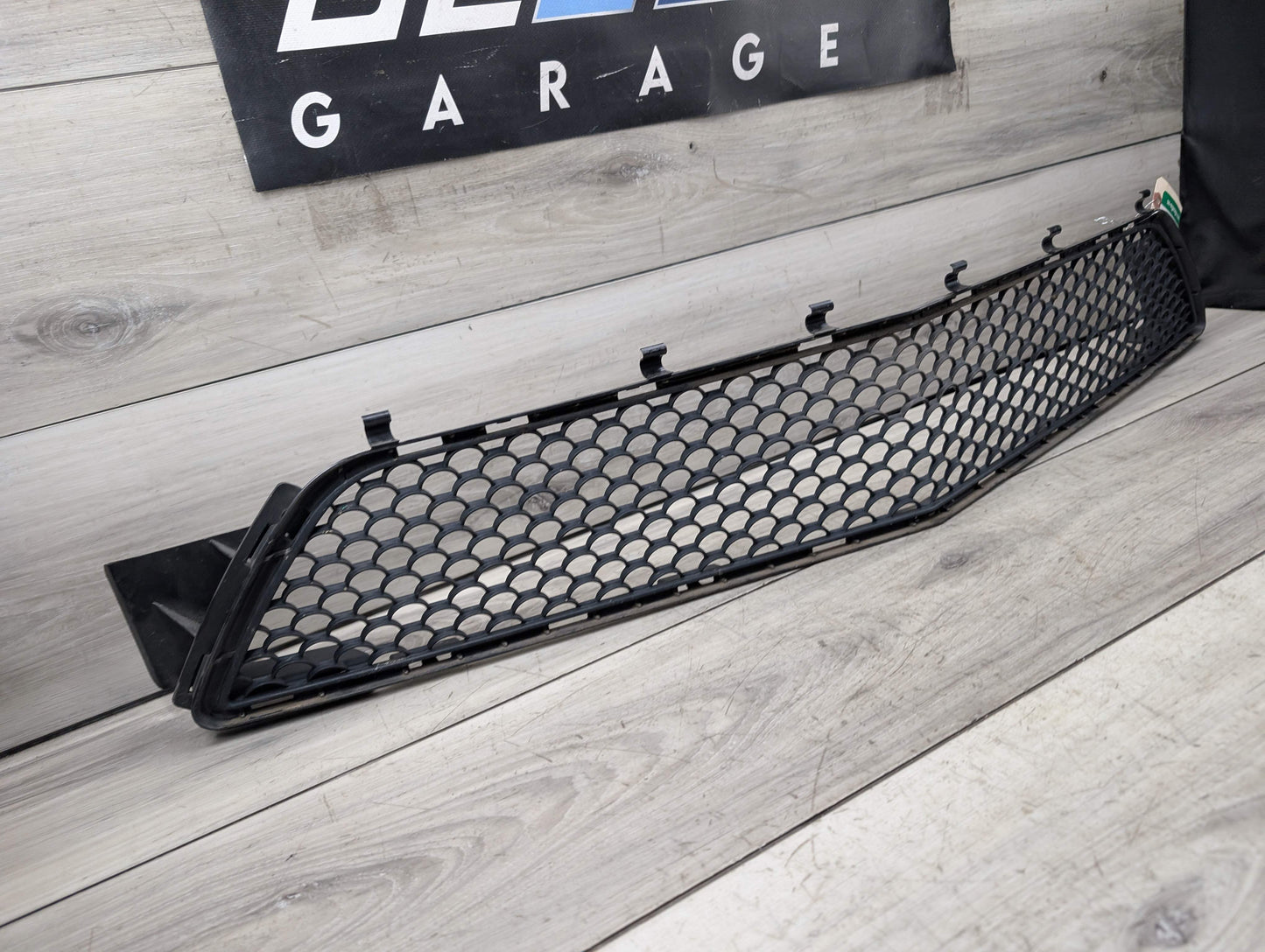 16-19 OEM BMW F48 X1 Front Bumper Lower Center Grille Trim Black