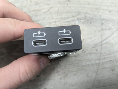 OEM BMW F48 F97 G01 G12 G20 G26 G30 USB Type C Socket Charger Port Connector