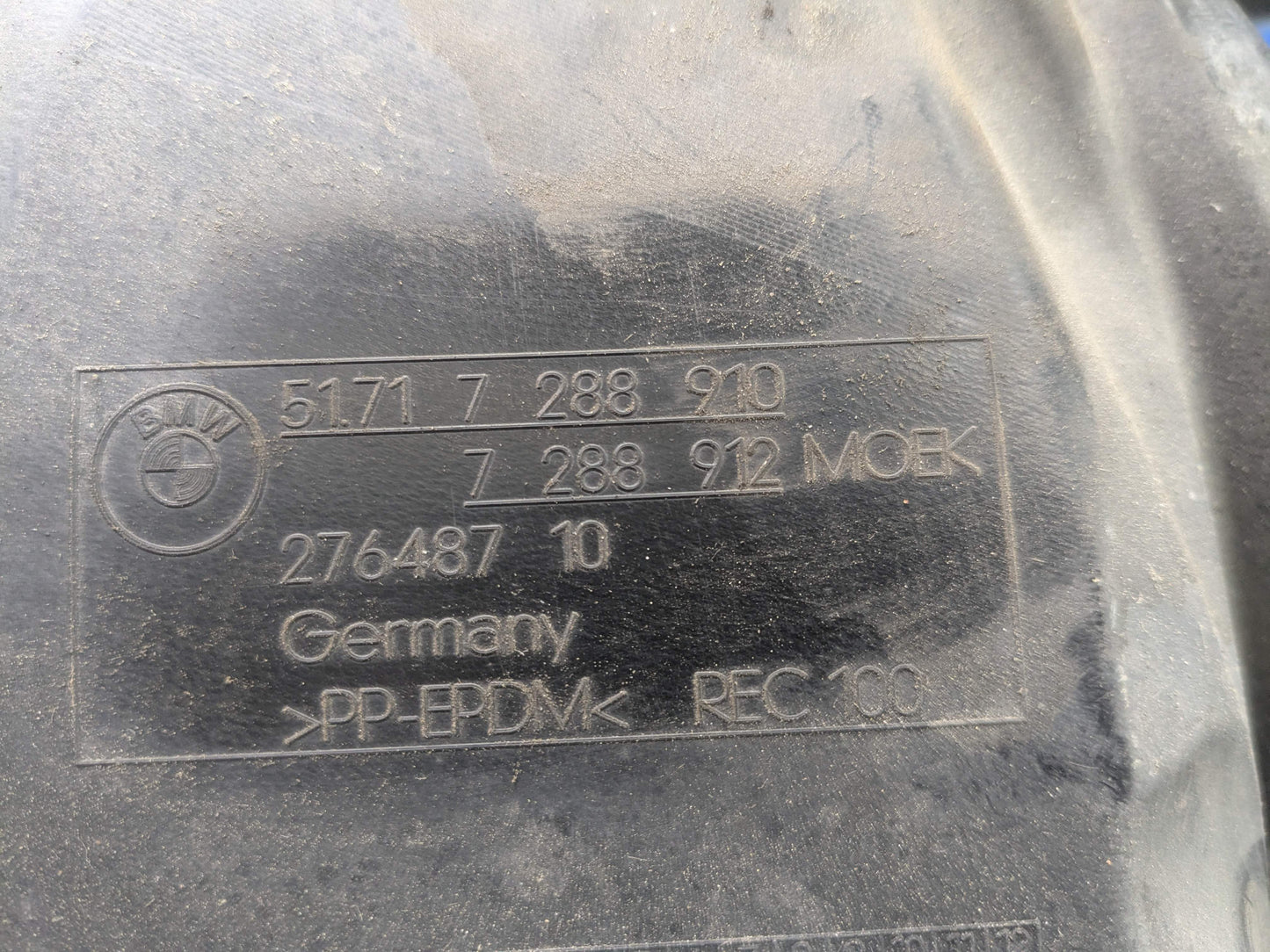 OEM BMW F34 GT 335 Front Right Passenger Side Fender Liner Wheel Splash Shield