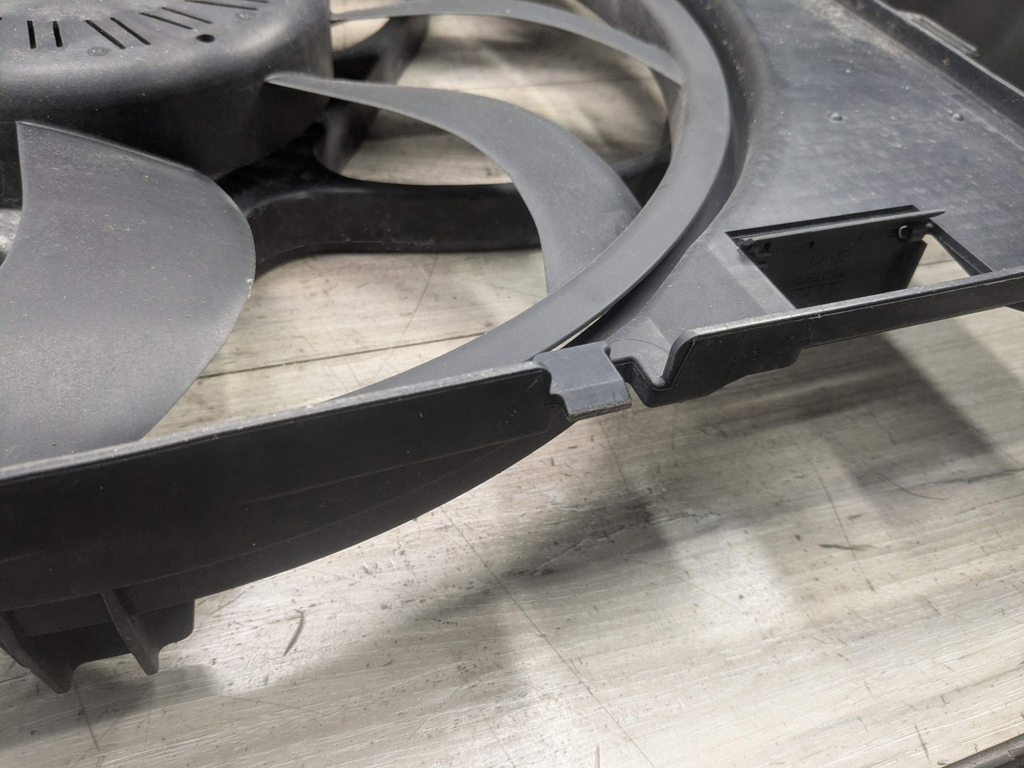 OEM BMW F22 F30 F32 F36 Engine B46 B58 Radiator Cooling Auxiliary Fan 600W