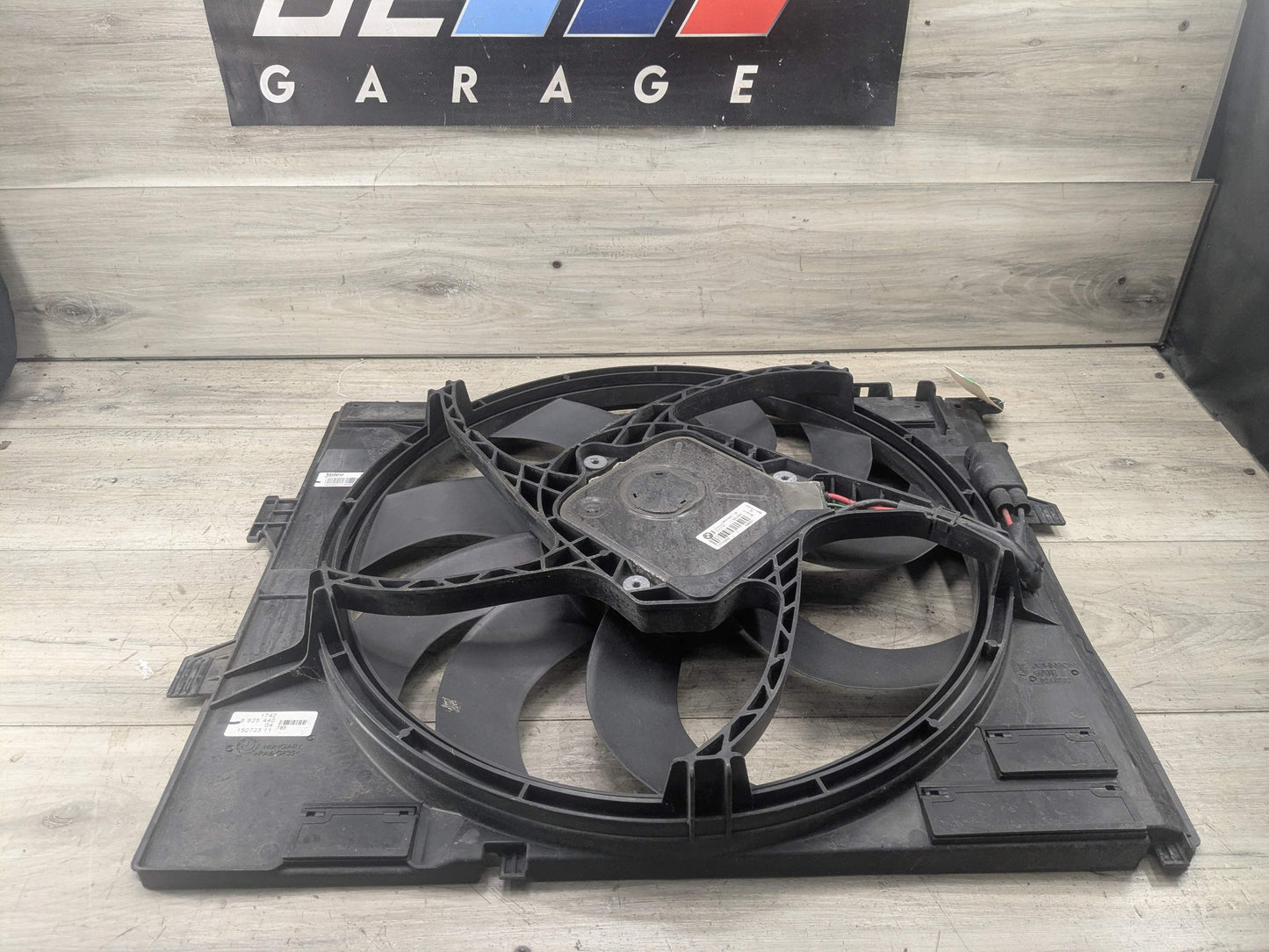 OEM BMW F22 F30 F32 F36 Engine B46 B58 Radiator Cooling Auxiliary Fan 600W