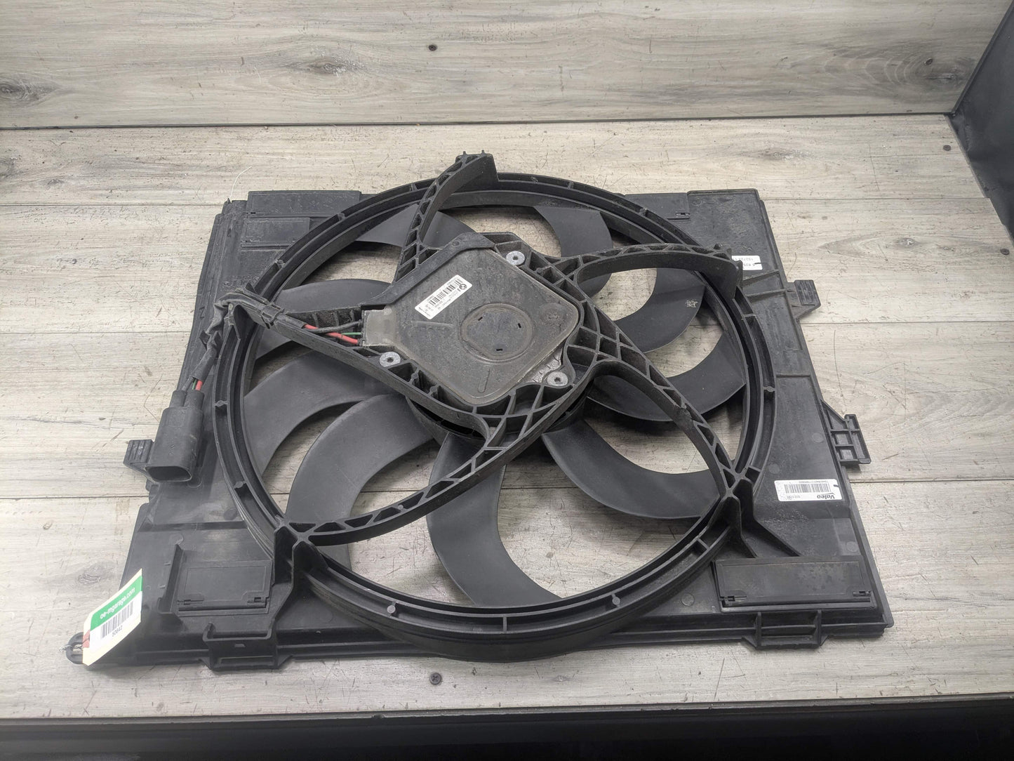 OEM BMW F22 F30 F32 F36 Engine B46 B58 Radiator Cooling Auxiliary Fan 600W