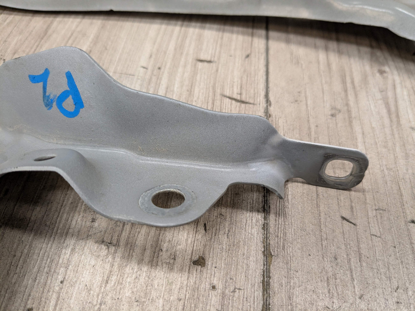 20-24 OEM BMW F44 228 M235 Front Right Passenger Side Fender Bracket SET