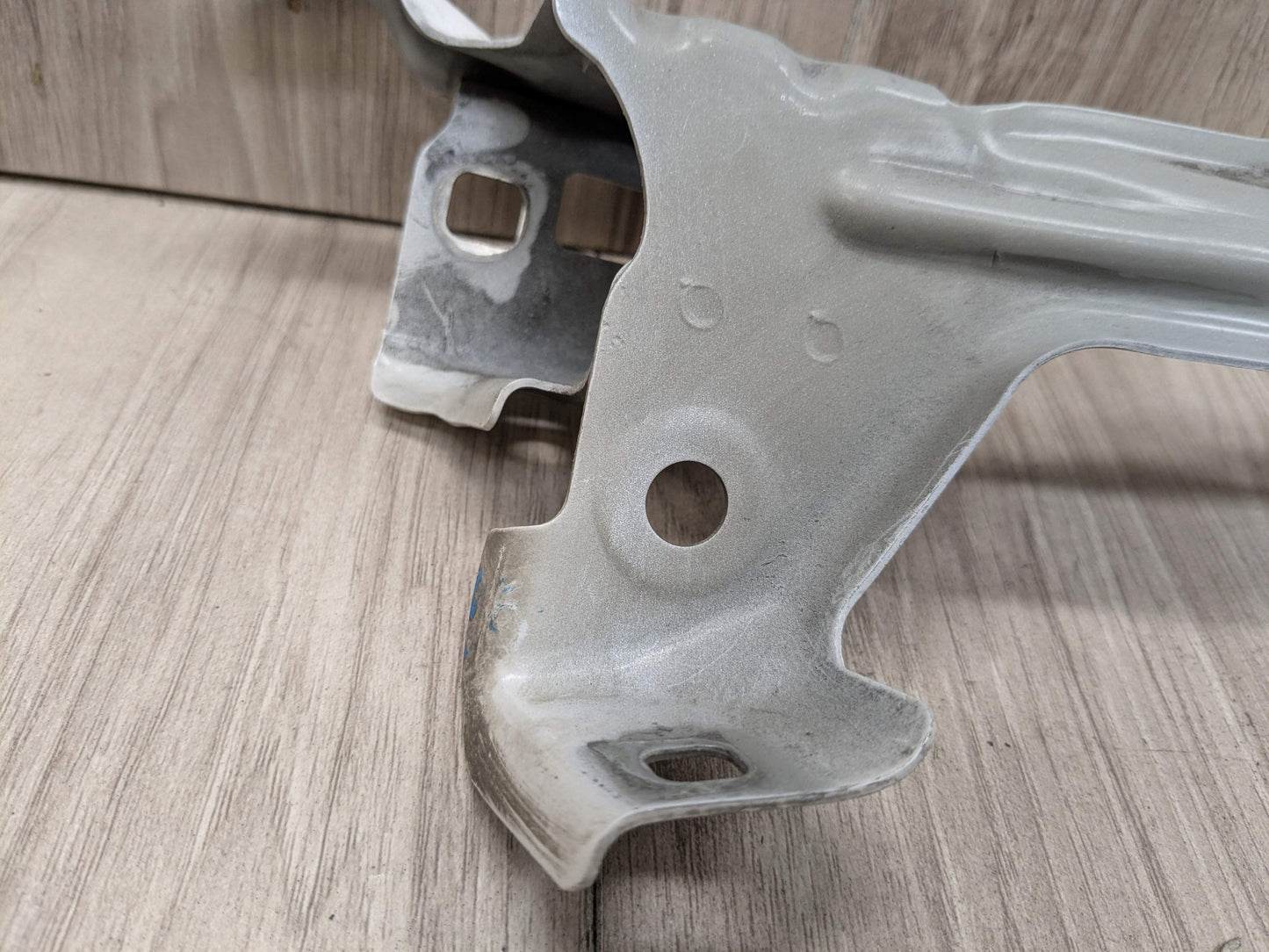 20-24 OEM BMW F44 228 M235 Front Left Driver Side Fender Bracket SET