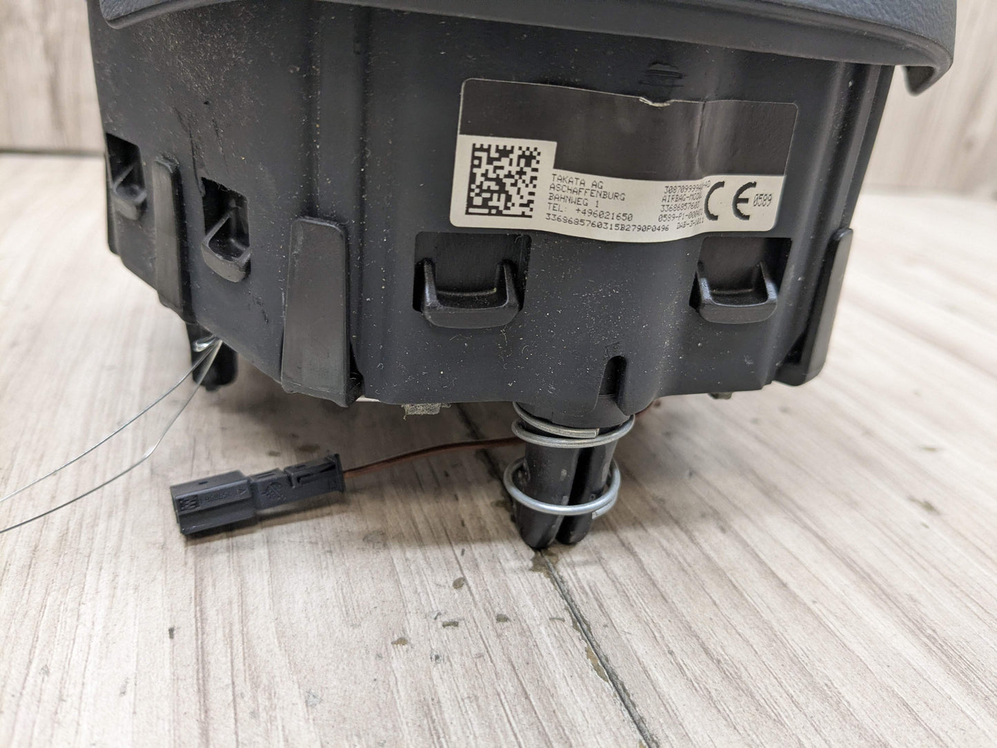 16-22 OEM BMW F39 F48 X1 X2 28i 28iX Front Driver Steering Wheel Airbag