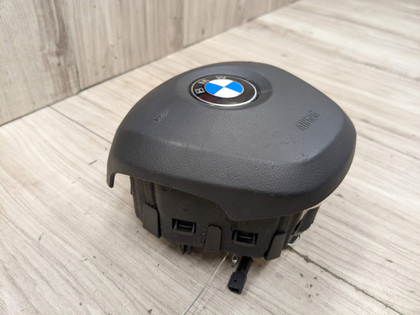 16-22 OEM BMW F39 F48 X1 X2 28i 28iX Front Driver Steering Wheel Airbag